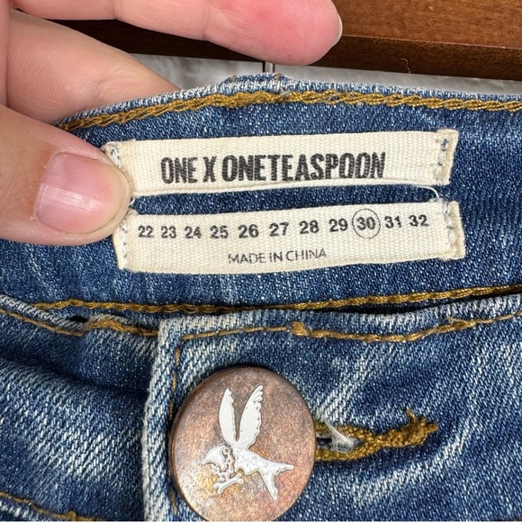 One x One Teaspoon Awesome Baggies Low Waist Mid Rise Relaxed Leg Jeans Size 30 - Picture 2 of 5